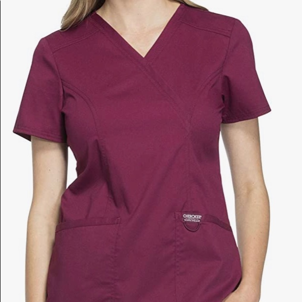 Cherokee workwear revolution scrub top